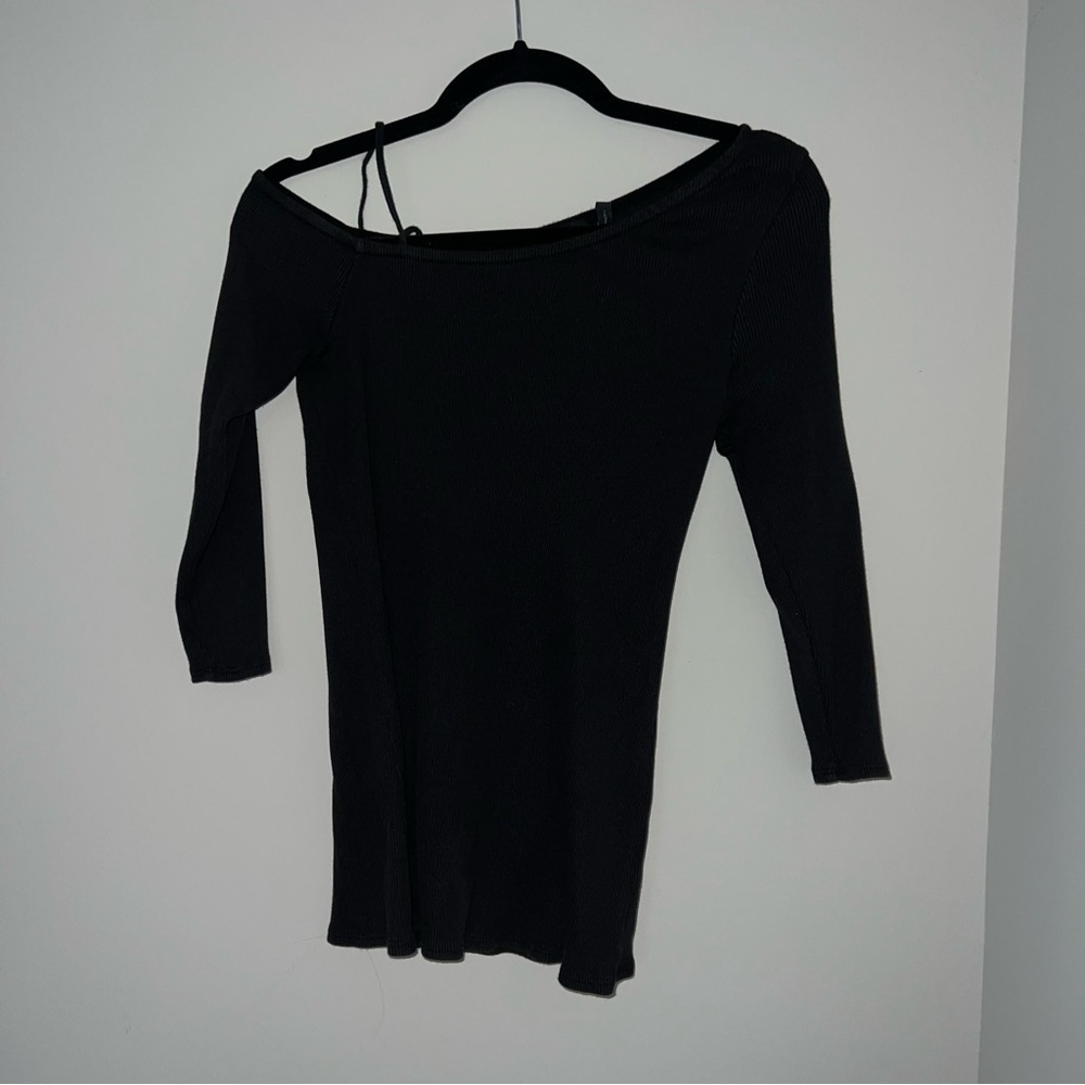 Theory Black Off-Shoulder Top Size M Ribbed - Picture 2 of 4